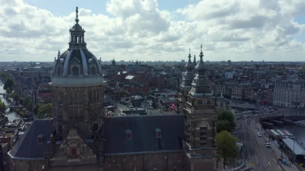 2 Chuch Basilica arası uçuş Aziz Nicholas, Amsterdam, Havadan ileri — Stok video