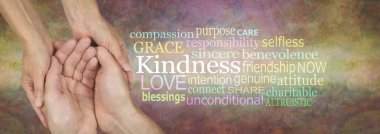 İyilik Word etiket bulut Banner - yavaşça kucaklarken iyilik kelime bulutu geniş rustik bir sanatsal renkli arka plan yanında erkek götürdü eller eller gösterilen 