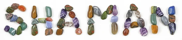 Shaman Λέξη Δημιουργήθηκε Κρύσταλλοι Επούλωσης Διαφορετικά Χρώματα Γυαλισμένο Πέτρες Τοποθετημένα — Φωτογραφία Αρχείου