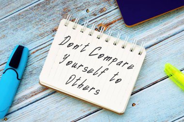İş konsepti: Kendini Başkalarıyla Karşılaştırma.