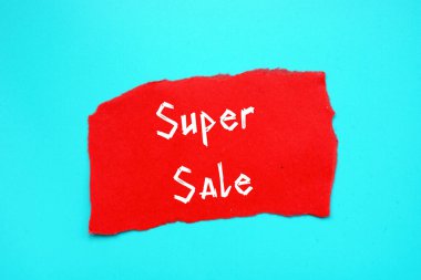 Finansal konsept, kağıt üzerinde cümlelerle Süper Satış anlamına gelir