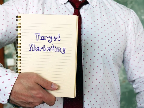 Concepto Negocio Sobre Target Marketing Con Signo Hoja — Foto de Stock