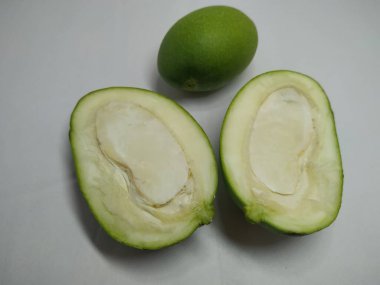 Yeşil Mango Resimleri, Stok Fotoğrafları. Bu fotoğraf Hindistan 'da Vishal tabelasıyla çekildi.