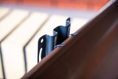 Çatı sistemi drenaj kancası tıpa tutucu elementleri