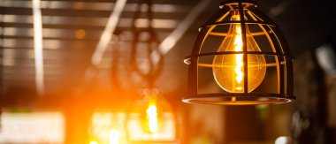 Güneş ışığı ile seri çekim ışık yakalamak bir ev kör bahisleri