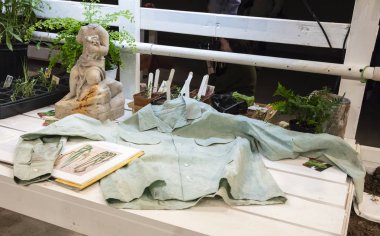 New York, Ny - 05 Şubat 2018: Koleksiyon parçaları işaret sunu sırasında New York moda hafta erkekler F/W 2018 adlı bir görünüm