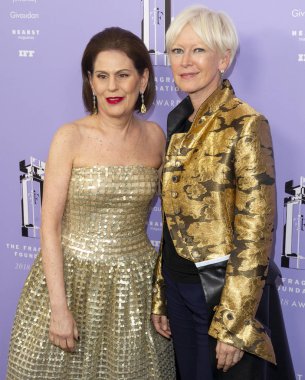 New York, Ny - 12 Haziran 2018: Linda G. Levy ve Joanna Coles 2018 koku Vakfı Ödülü Alice Tully Hall Lincoln Center'da katılır