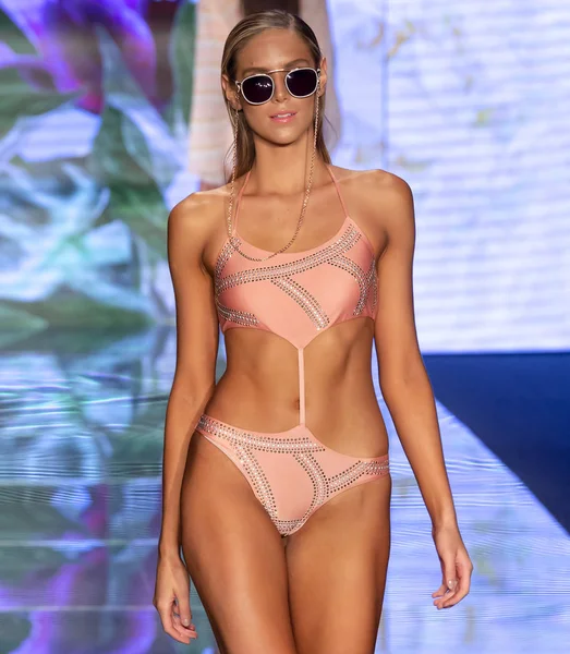 Miami Beach Temmuz 2018 Manken Paraiso Moda Fuarı Nda Paraiso — Stok fotoğraf