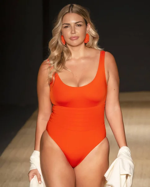 Miami Beach Julho 2018 Model Walks Runway Monday Swimwear Collection — Fotografia de Stock