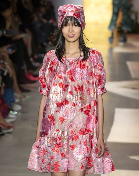 New York September 2018 Xiao Wen Walks Runway Anna Sui — Stock Photo, Image