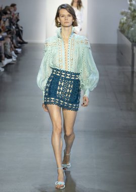 New York, Ny - 10 Eylül 2018: Daniela Kocianova New York moda haftası sırasında Zimmermann bahar yaz 2019 defile pist yürür