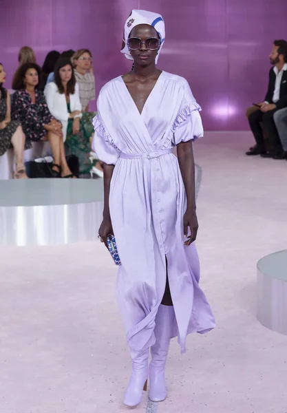 Nueva York Septiembre 2018 Shanelle Nyasiase Camina Por Pasarela Desfile — Foto de Stock