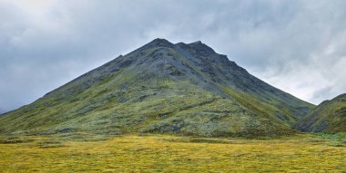 Dalton Highway Alaska, ABD Brooks aralığından bir görünümünü