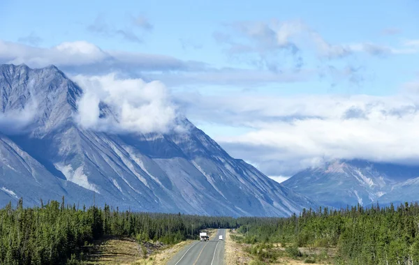 Una Vista Autopista Alaska Canadá Entre Whitehorse Haines Junction —  Fotos de Stock