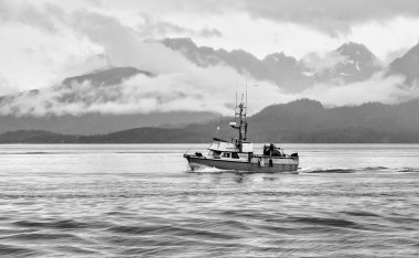 Homer, Ak - 23 Ağustos 2018: Homer Spit, Alaska Kachemak yuvasından bir görünümü