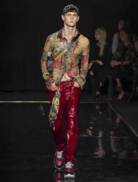 New York Aralık 2018 Luc Defont Saviard Versace Öncesi Sonbahar — Stok fotoğraf