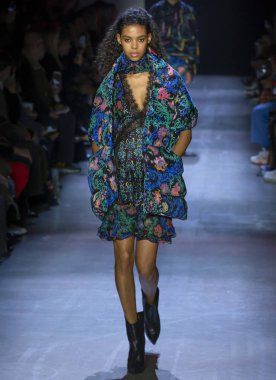 Prabal Gurung 2019 sonbahar kış pist Haritayı New York City