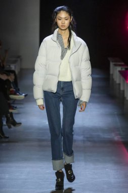 Prova Prabal Gurung 2019 sonbahar kış pist New York'ta göster