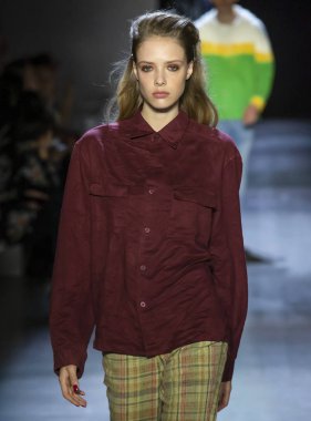 Prova Prabal Gurung 2019 sonbahar kış pist New York'ta göster