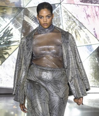 Christian Siriano 2019 sonbahar kış pist Haritayı New York City