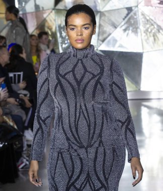 Christian Siriano 2019 sonbahar kış pist Haritayı New York City