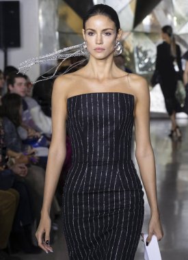 Christian Siriano 2019 sonbahar kış pist Haritayı New York City