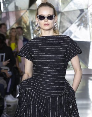 Christian Siriano 2019 sonbahar kış pist Haritayı New York City