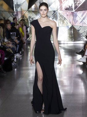 Christian Siriano 2019 sonbahar kış pist Haritayı New York City