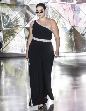 Christian Siriano 2019 sonbahar kış pist Haritayı New York City