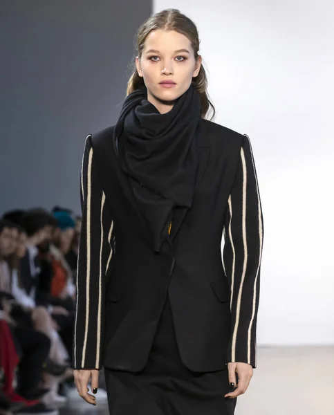 Noon by Noor 2019 Fall Winter Runway Show in New York City — Stock Photo, Image