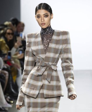 Laquan Smith 2019 sonbahar kış pist Haritayı New York City