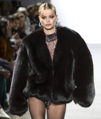 Laquan Smith 2019 sonbahar kış pist Haritayı New York City