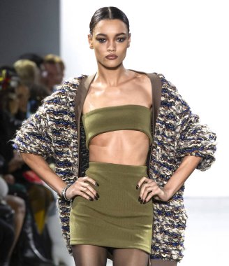 Laquan Smith 2019 sonbahar kış pist Haritayı New York City