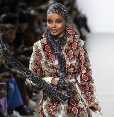 Laquan Smith 2019 sonbahar kış pist Haritayı New York City