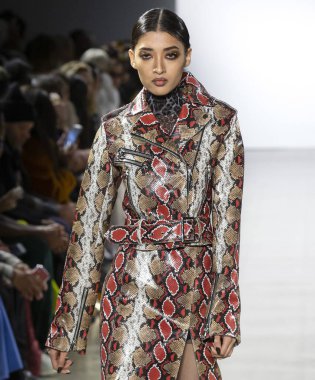 Laquan Smith 2019 sonbahar kış pist Haritayı New York City