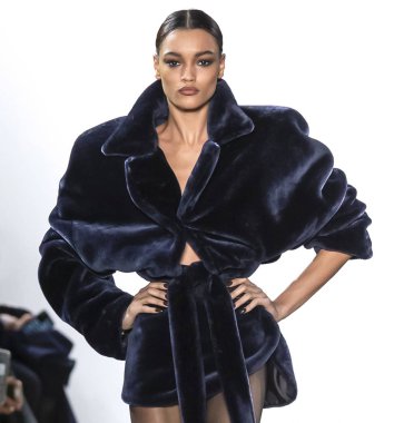 Laquan Smith 2019 sonbahar kış pist Haritayı New York City