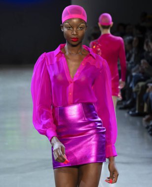 Christian Cowan 2019 sonbahar kış pist göster: New York City bölgesindeki