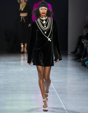 Christian Cowan 2019 sonbahar kış pist göster: New York City bölgesindeki