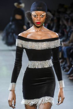 Christian Cowan 2019 sonbahar kış pist göster: New York City bölgesindeki