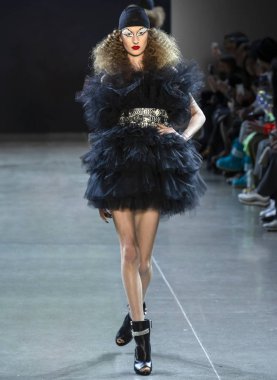 Christian Cowan 2019 sonbahar kış pist göster: New York City bölgesindeki