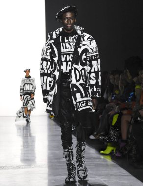 Jeremy Scott 2019 sonbahar kış pist Haritayı New York City