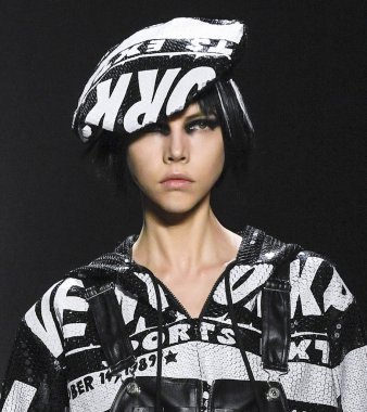 Jeremy Scott 2019 sonbahar kış pist Haritayı New York City