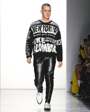 Jeremy Scott 2019 sonbahar kış pist Haritayı New York City