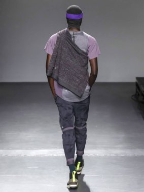 Robert Geller - Mens sonbahar kış 2019 Mens gösteri