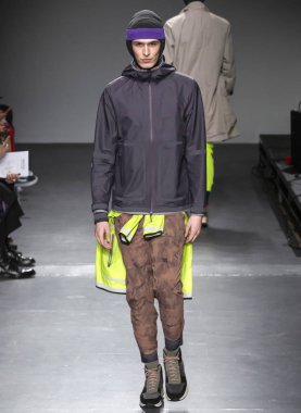 Robert Geller - Mens sonbahar kış 2019 Mens gösteri