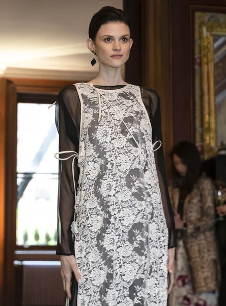 Monica Byrne gelin gösterisi bahar 2020 koleksiyonu