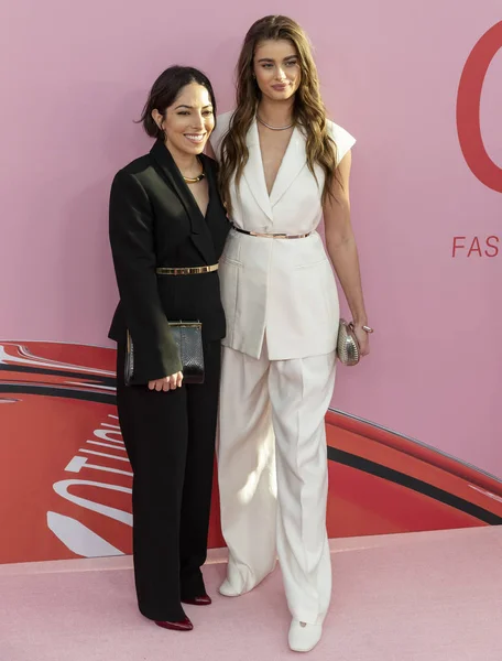 CFDA Fashion Awards, Arrivals, Brooklyn Museum, New York, USA - — Stock Photo, Image