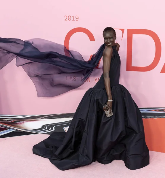 CFDA Fashion Awards, Arrivals, Brooklyn Museum, New York, USA - — Stock Photo, Image