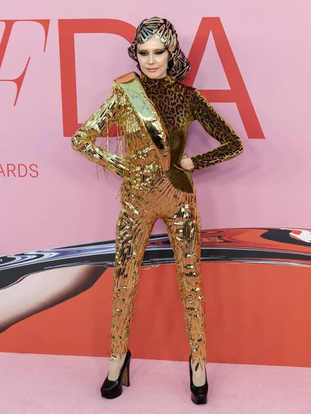 CFDA Fashion Awards, Arrivals, Brooklyn Museum, New York, USA - — Stock Photo, Image