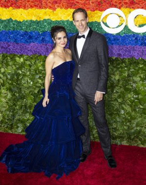 73 Yıllık Tony Ödülleri, Gelenler, Radio City Music Hall, New Yo